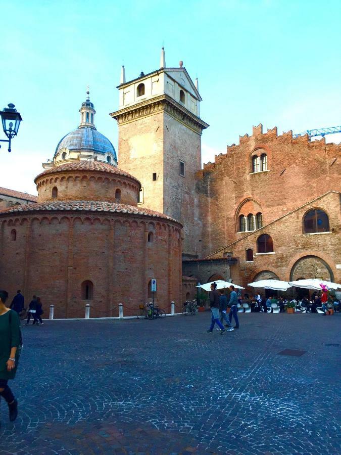 Residenza Serena B&B -Centro Storico Mântua Exterior foto